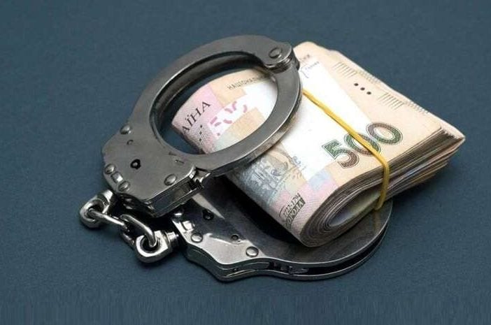 У Херсоні: Обстріли та фінансові махінації з укриттями