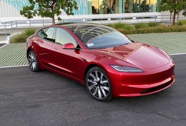 Прокурора Івано-Франківської області шокувала покупка Tesla