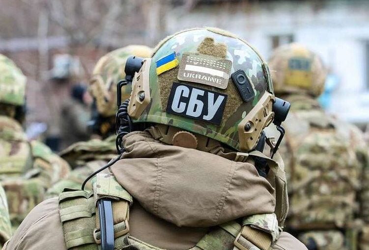 Співробітник СБУ отримав підозру на хабар про відстрочку від мобілізації
