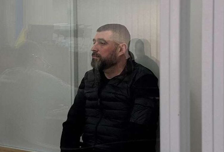 Компаніченка ув’язнили за підозрою у розтраті коштів на укриттях для літаків