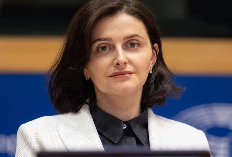 Декларація про Автомобіль: Розслідування Jaguar Ольги Василевської-Смаглюк