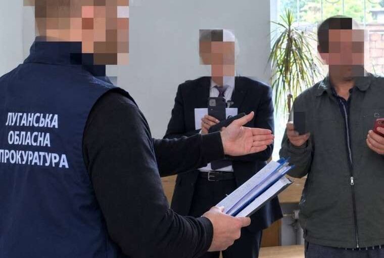 Ексдиректора лікарні з Луганщини судять за корупцію
